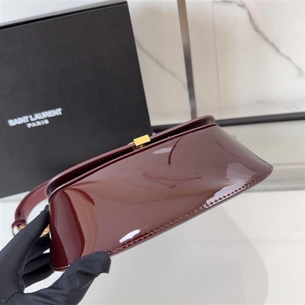 2026224192626727 800